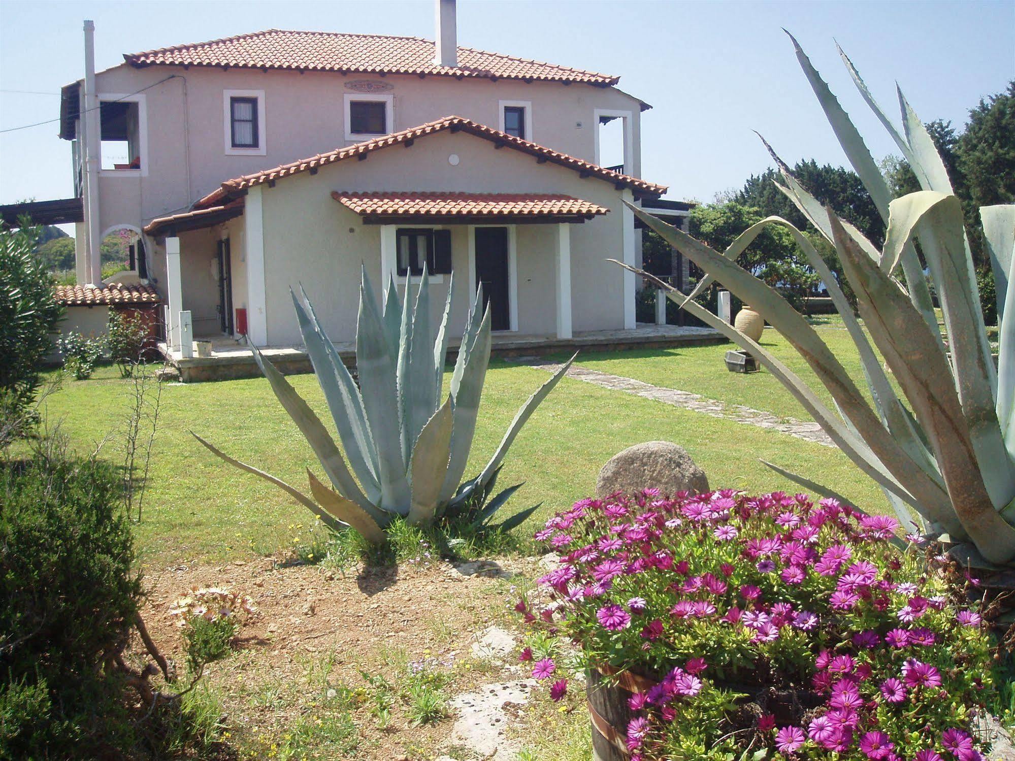 Genari Beach Apartments Levendokhórion 外观 照片
